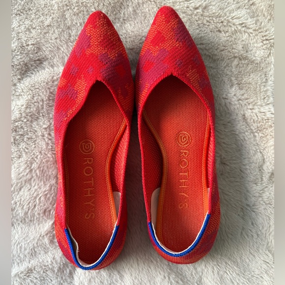 Rothy's Shoes - Rothy’s RARE The Point Red Botanicamo Size 7